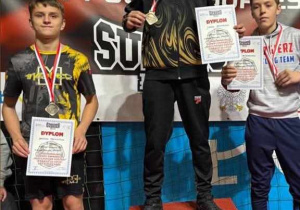 Zwycięzcy na podium