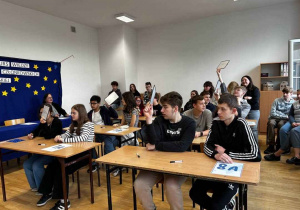 widok ogólny na uczestników konkursu