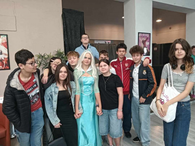Występ taneczny uczennicy w Teatrze V6