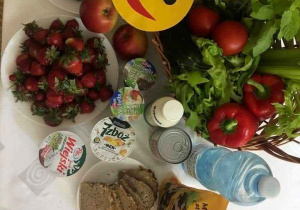 Produkty zdrowe - emotikonka uśmiechnięta buźka
