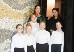 Chórzyści z opiekunami