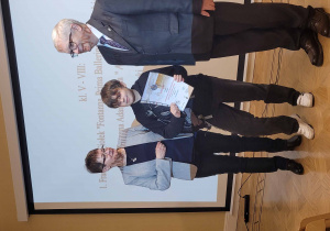 Uczeń otrzymuje nagrodę