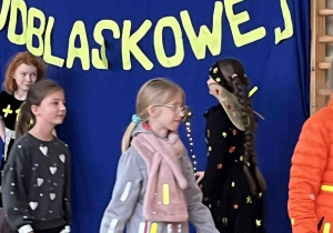 Pokaz mody odblaskowej