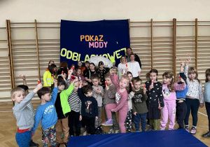 Przedszkolaki z PM 220 obdarowane odblaskami