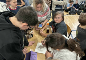 przy pracy nad obliczeniem przykładu