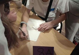 Uczniowie podczas obliczeń