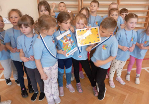 Niebiescy z nagrodami, dyplomy, medale i małe co nie co