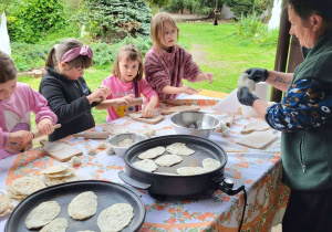 Pieczenie podpłomyków