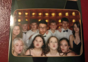 Wspólne zdjęcie z fotobudki