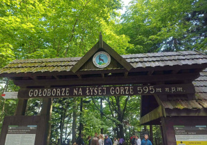 Wejście do Gołoborza na Łysej Górze